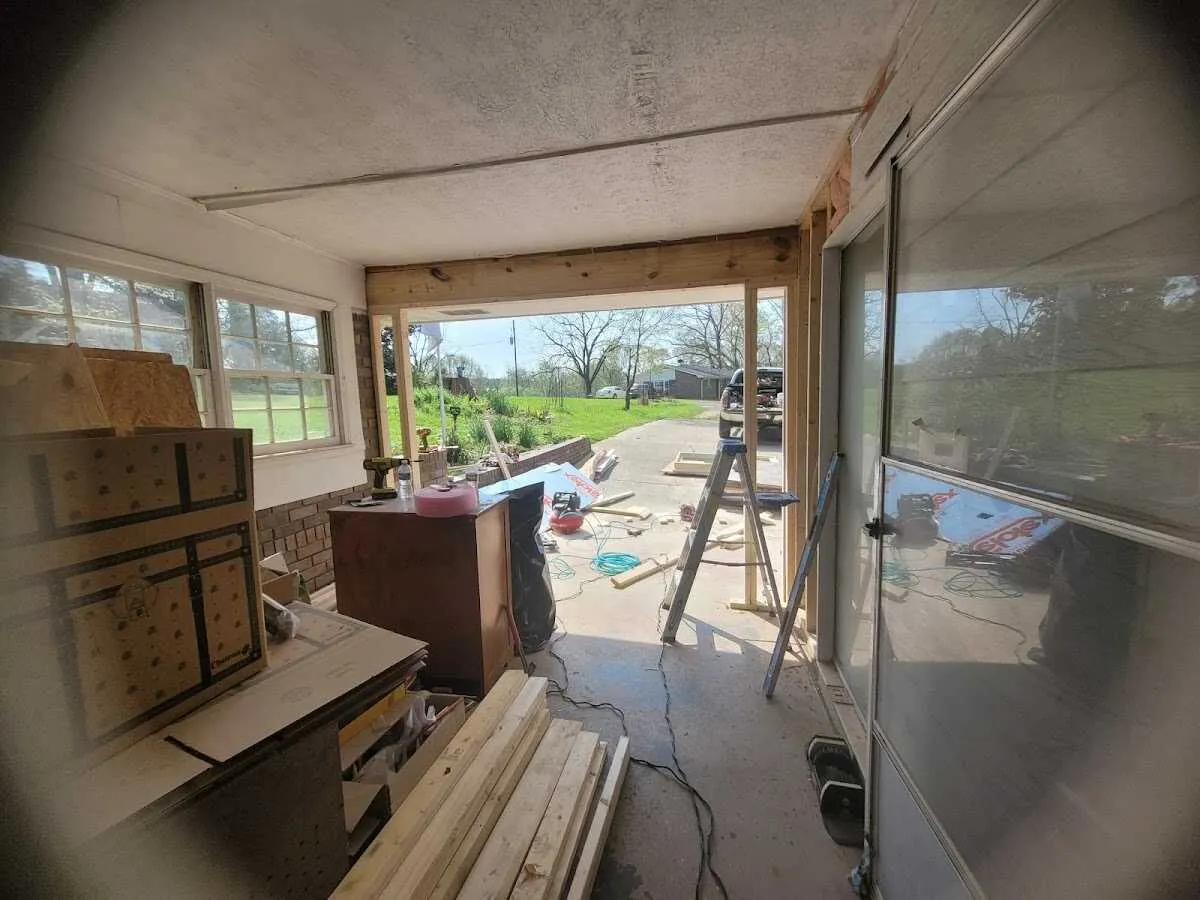 Air movers and dehumidifier for Drying & Dehumidification in Burlington